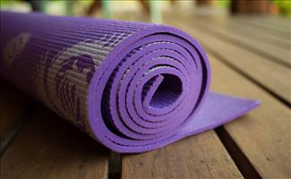 Choosing the Right Yoga Mat