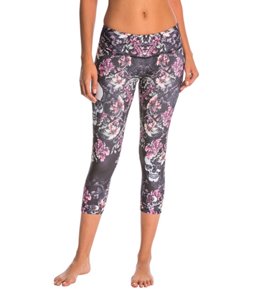 Women's Yoga Capris - Largest Selection at YogaOutlet.com