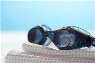 How to Clean and Take Care of Swimming Goggle Lenses – FORM