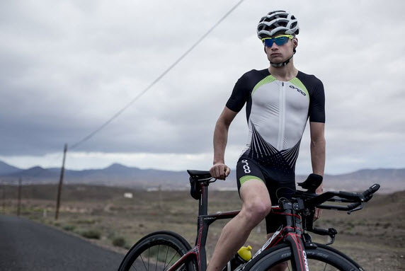 How to Choose a Men's Tri Suit 