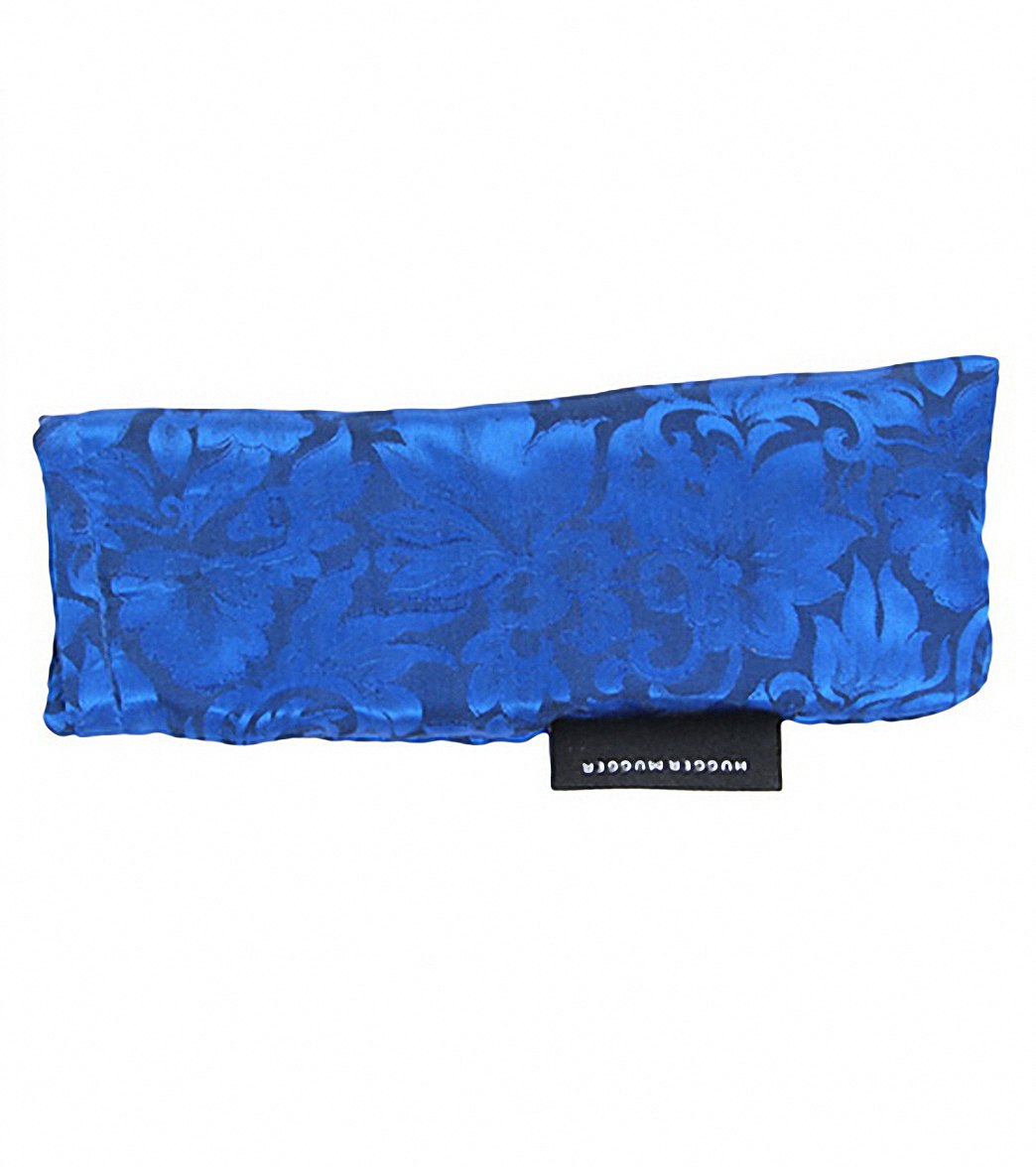 Hugger Mugger Piccolo Silk Yoga Eye Pillow Herbal At Swimoutlet Com