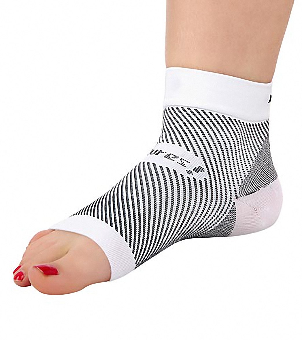 Feetures Plantar Fasciitis Sleeve at SwimOutlet.com