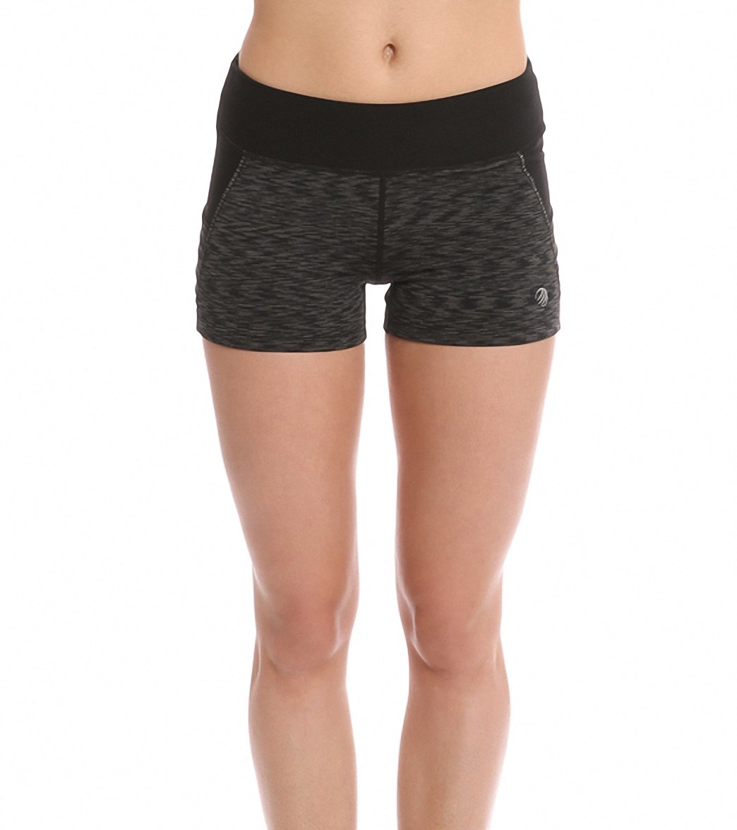 Mpg Women S Marathon E Dye Trim Fit Running Short At Model Measurements