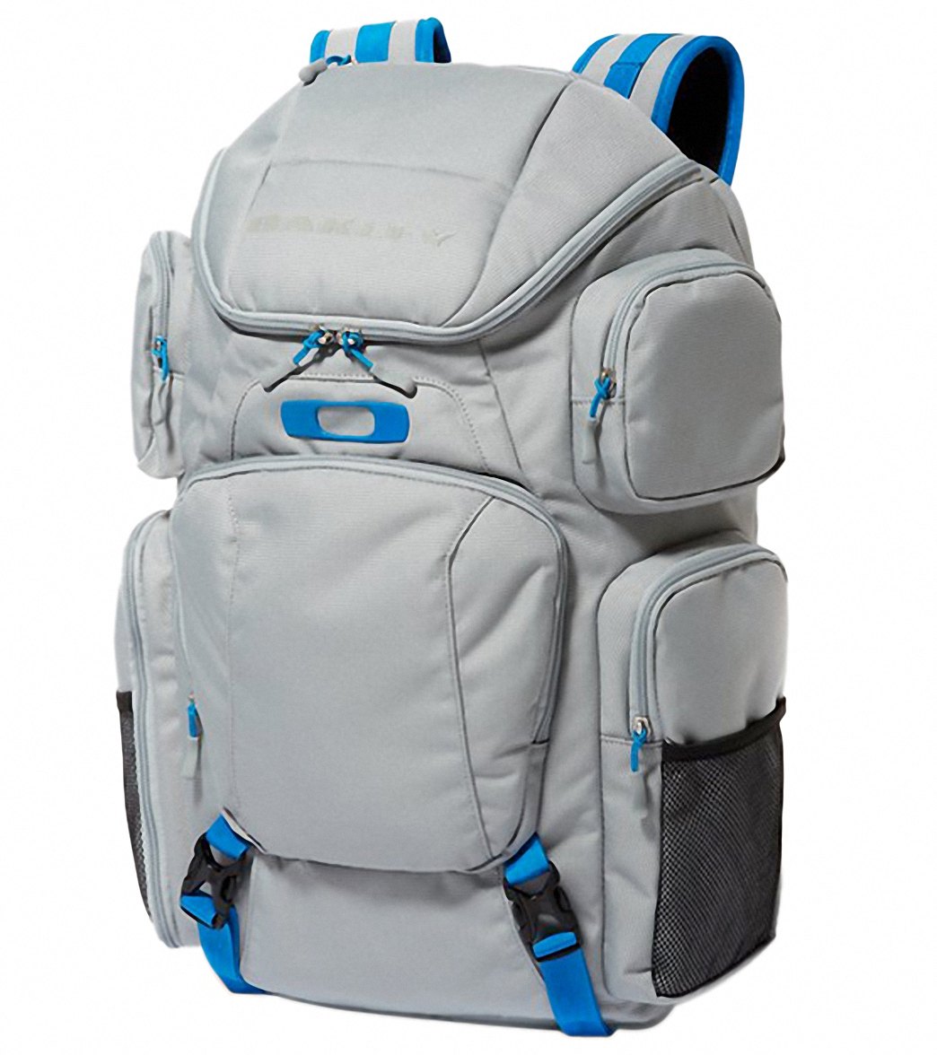 Oakley Blade Wet Dry 40 Bag At Swimoutlet Free Shipping