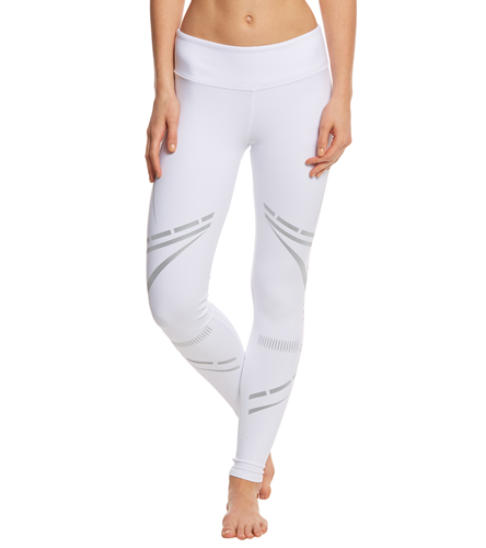 Alo Yoga at YogaOutlet.com