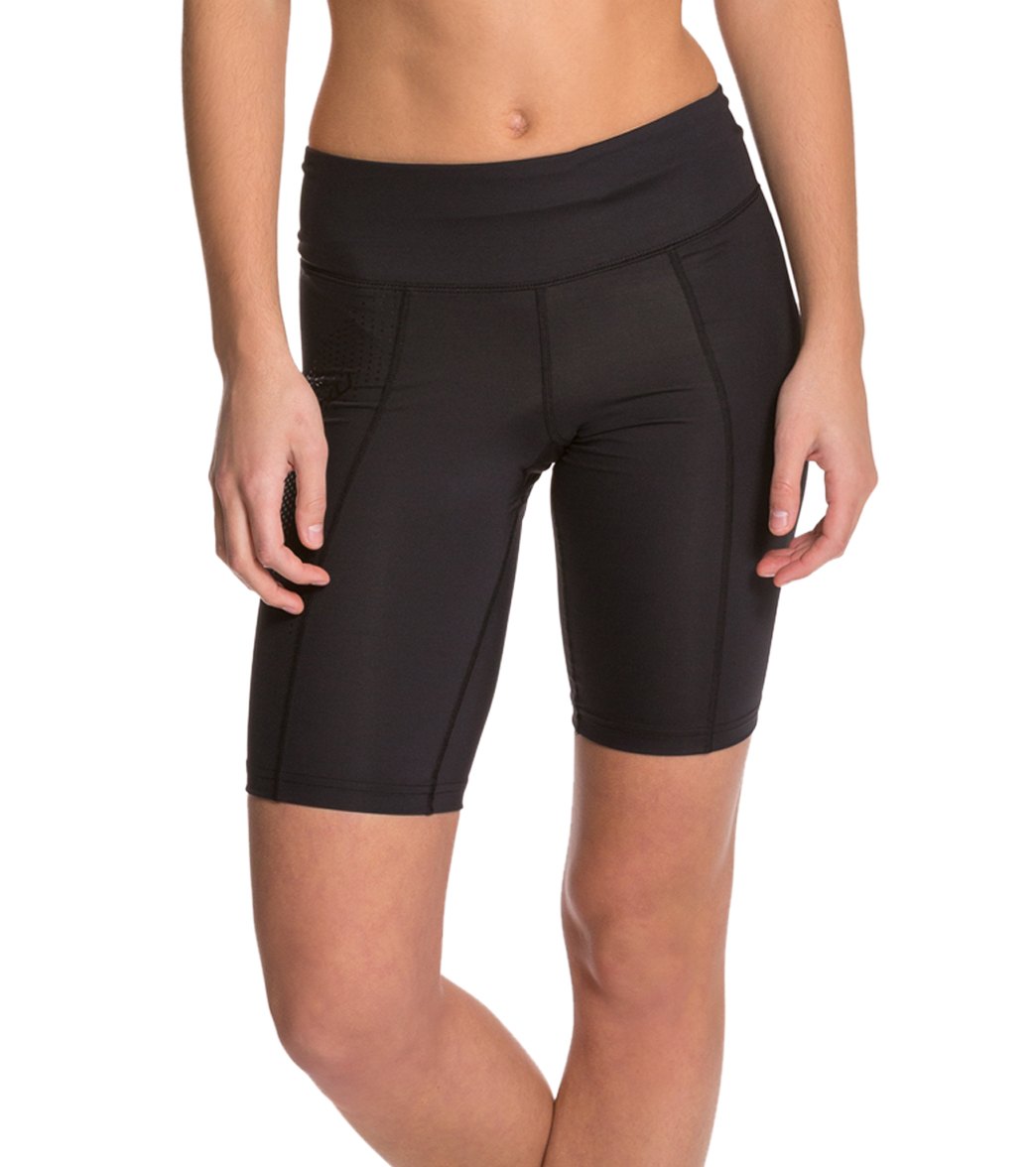 2xu-women-s-mid-rise-compression-shorts-at-swimoutlet-free-shipping