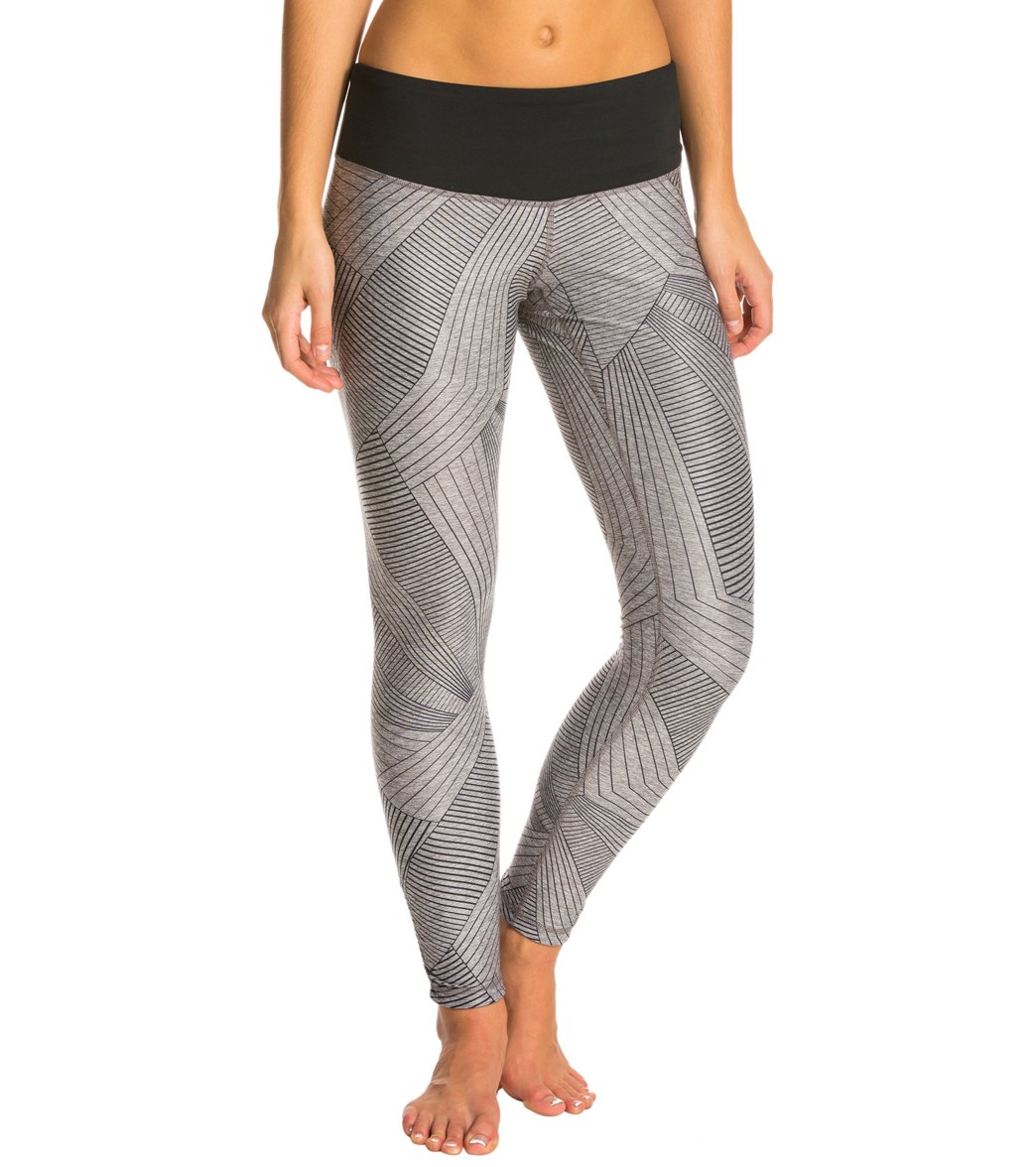 brooks yoga pants