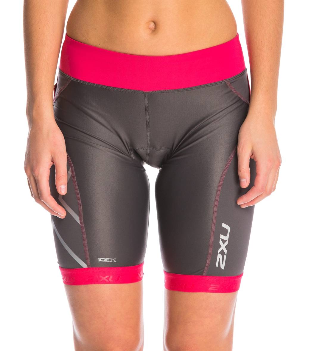 2xu-women-s-compression-tri-short-at-swimoutlet-free-shipping