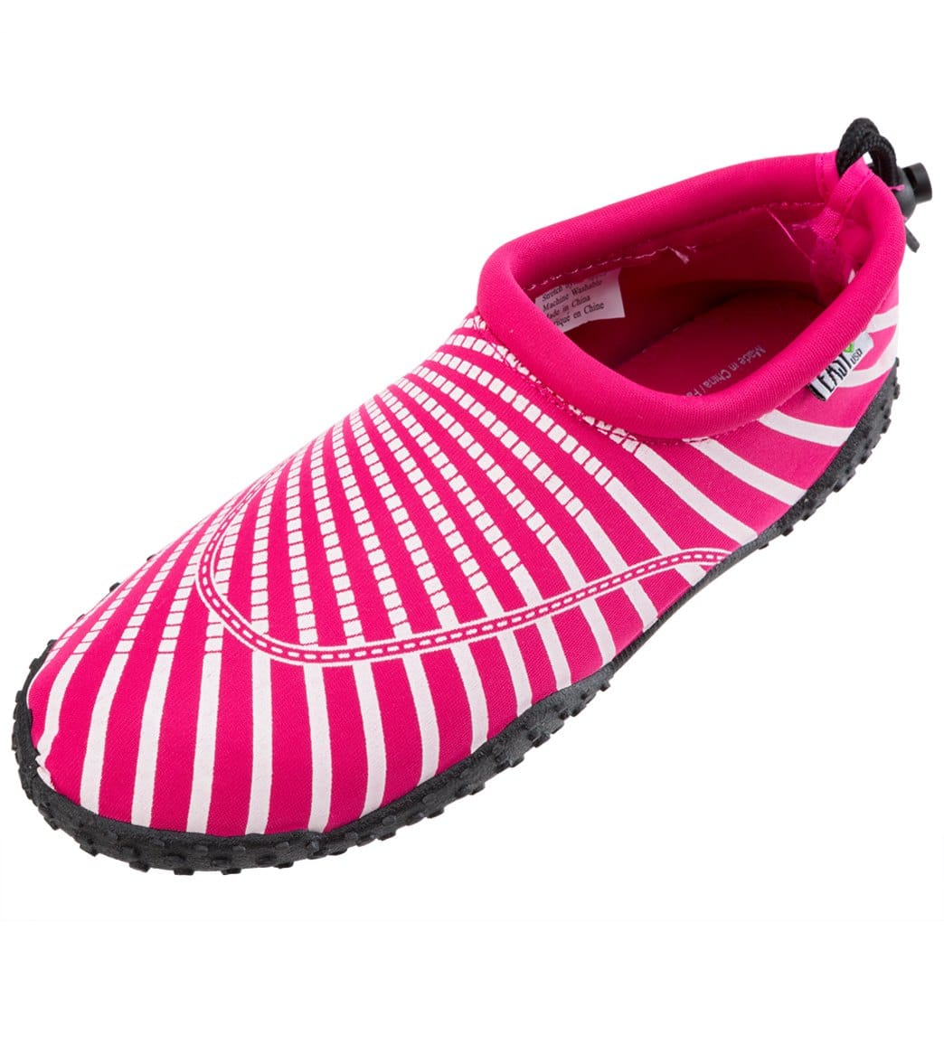 womens extra wide width water shoes