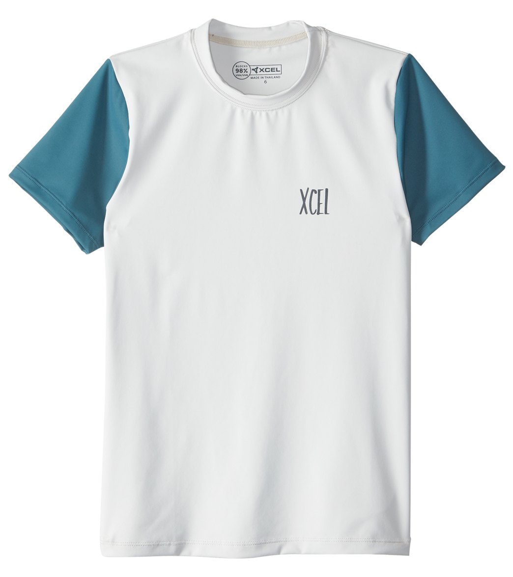 Xcel Boys' Cayucos Short Sleeve Surf Tee Shirt - Ice Grey/Spruce 6 Polyester/Spandex - Swimoutlet.com