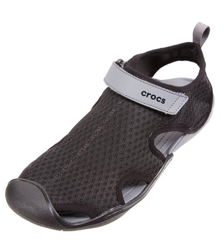 crocs water shoes womens