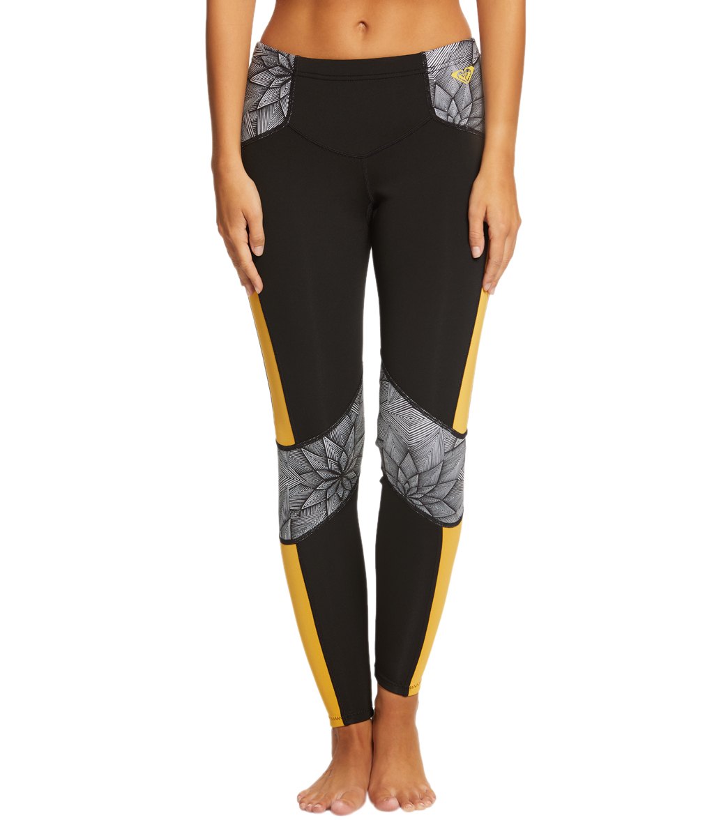 Roxy Women's 1MM Pop Surf Scallop Surf Leggings at