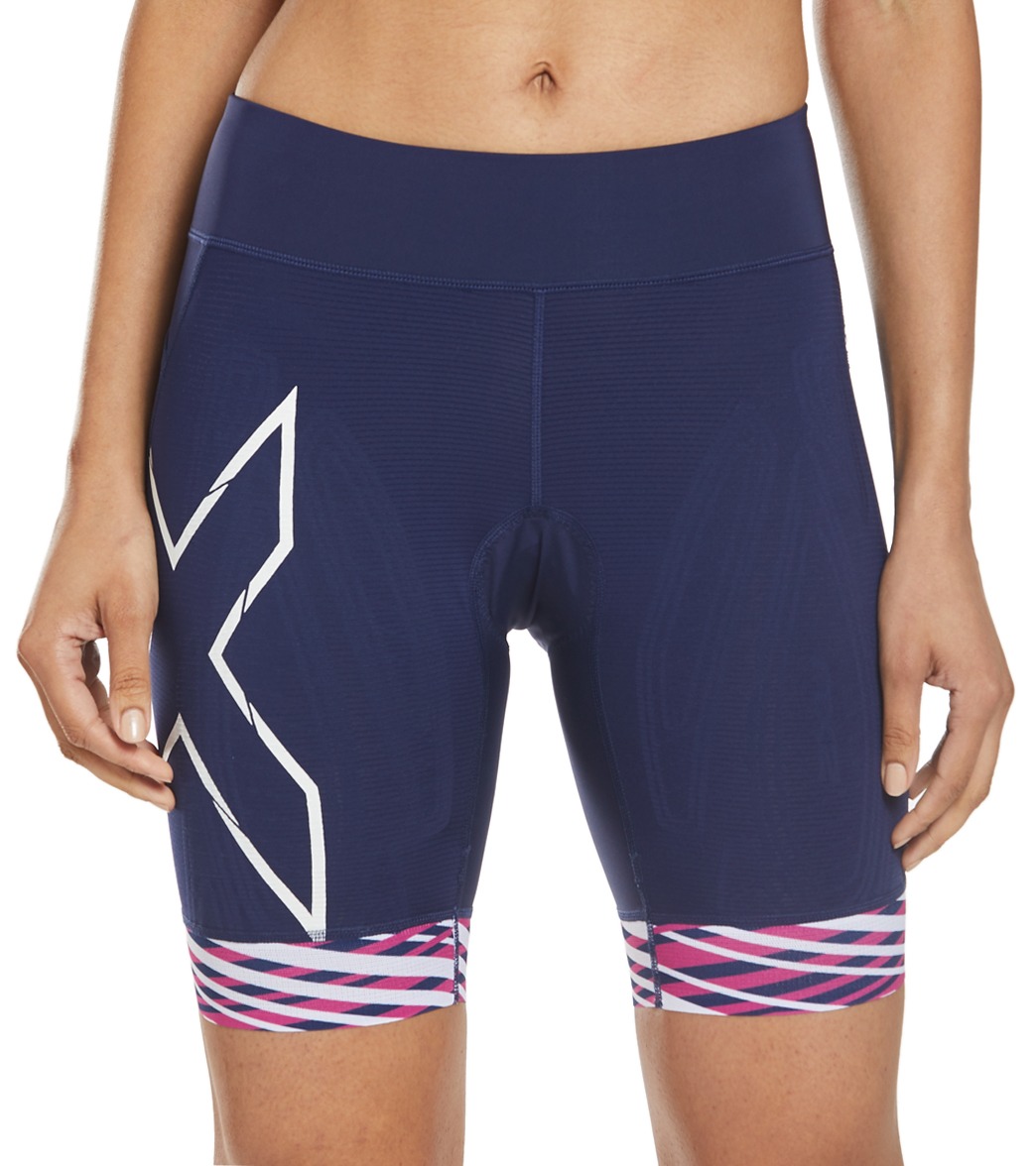 2xu-women-s-compression-tri-short-at-swimoutlet-free-shipping