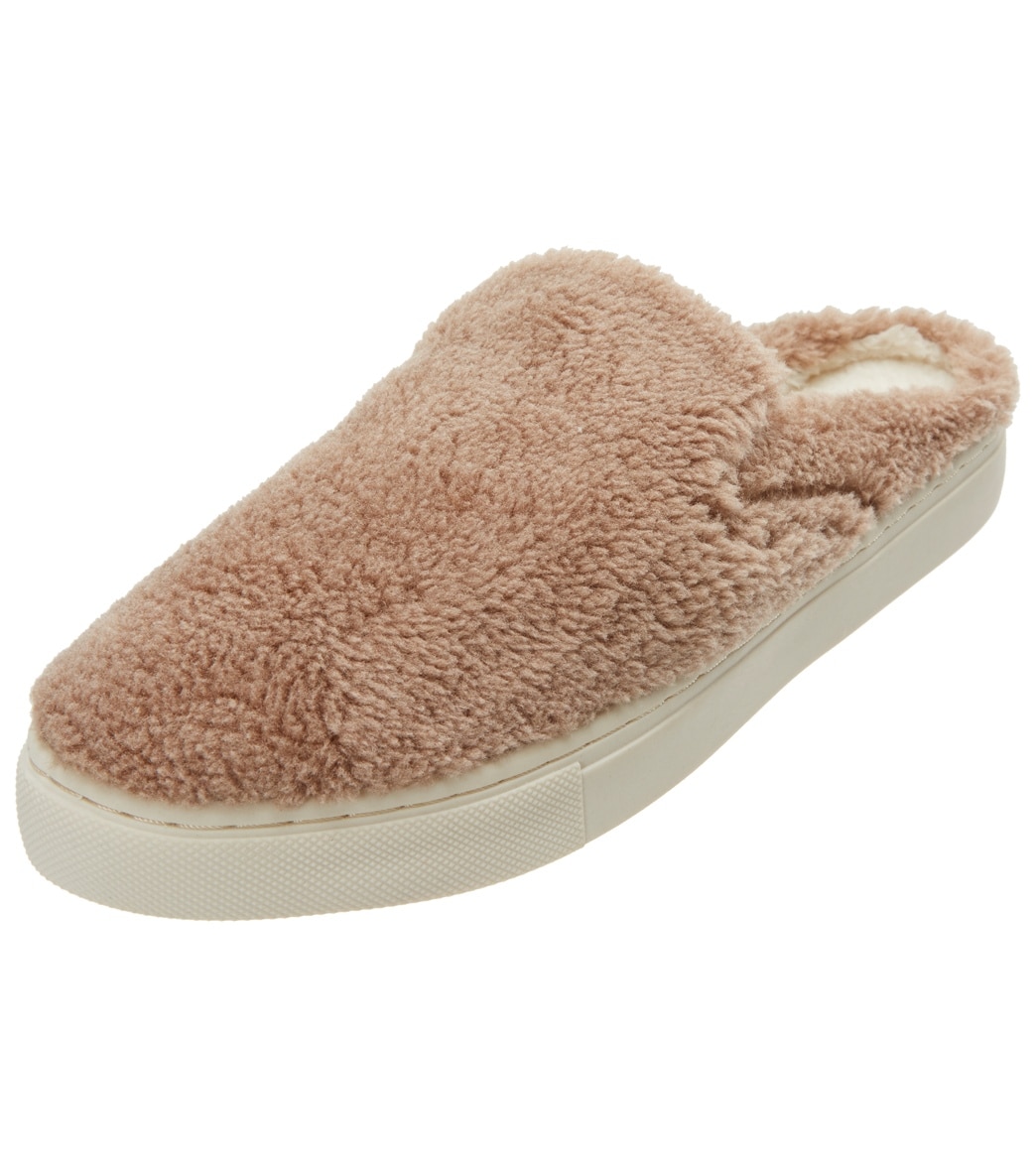 billabong slip on sneakers