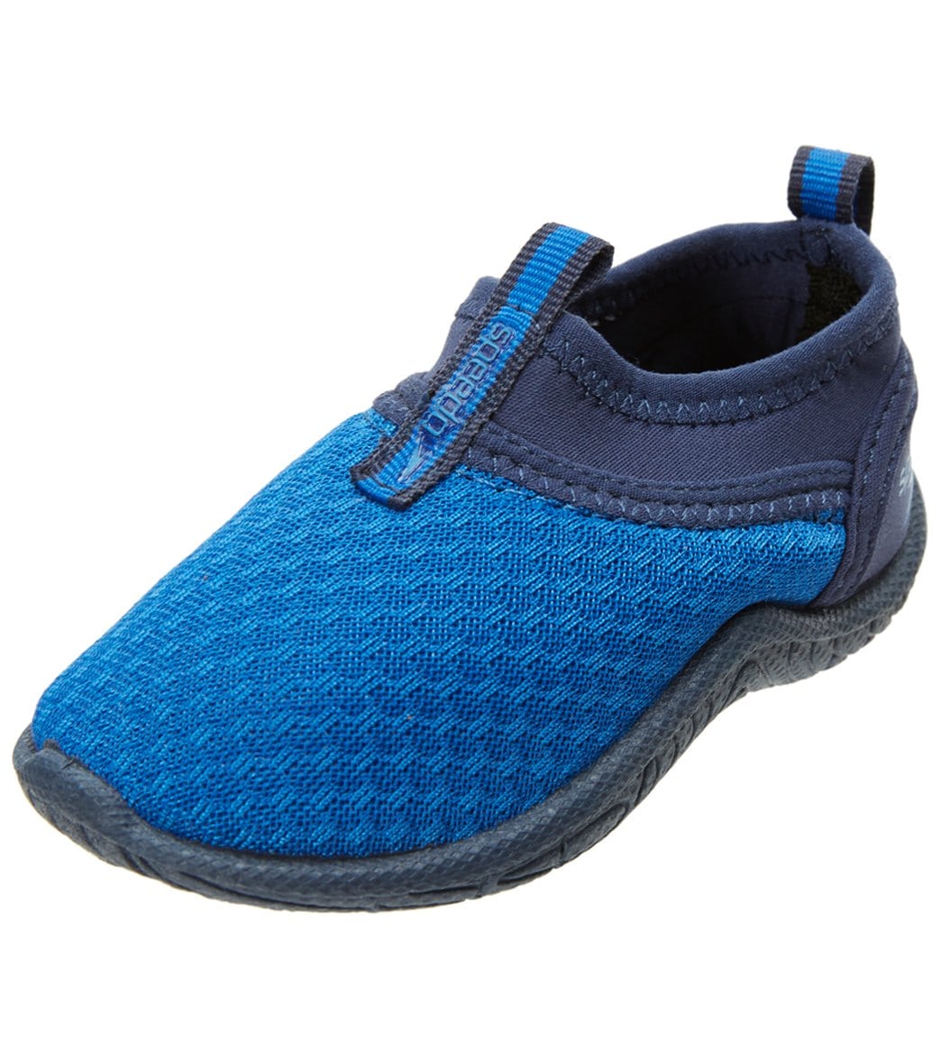 speedo slip on shoes